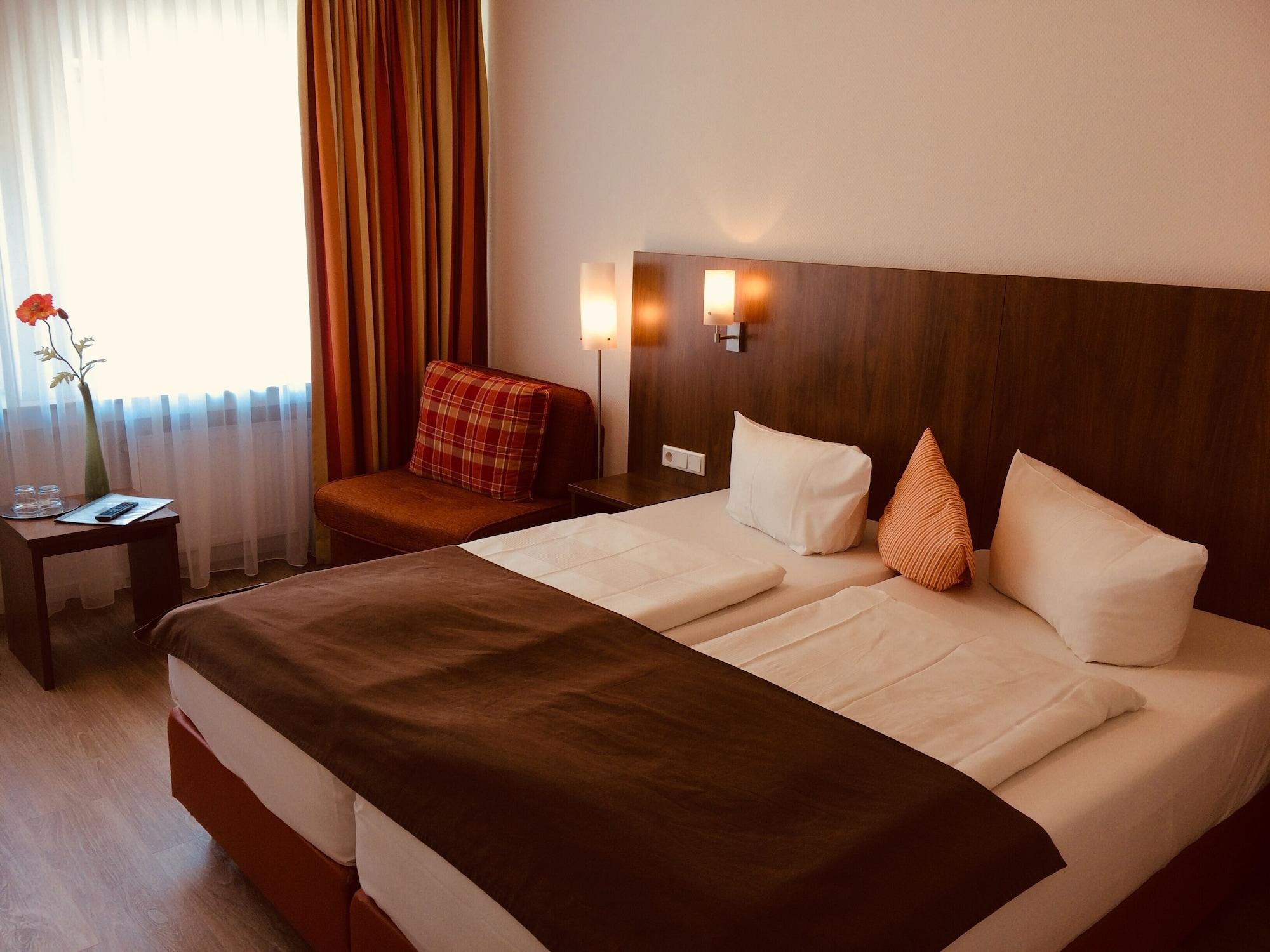 Hotel Triton Kolín nad Rýnem Exteriér fotografie